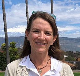 Alicia Cast headshot