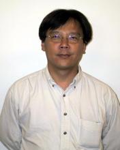 Raymond  Wong headshot